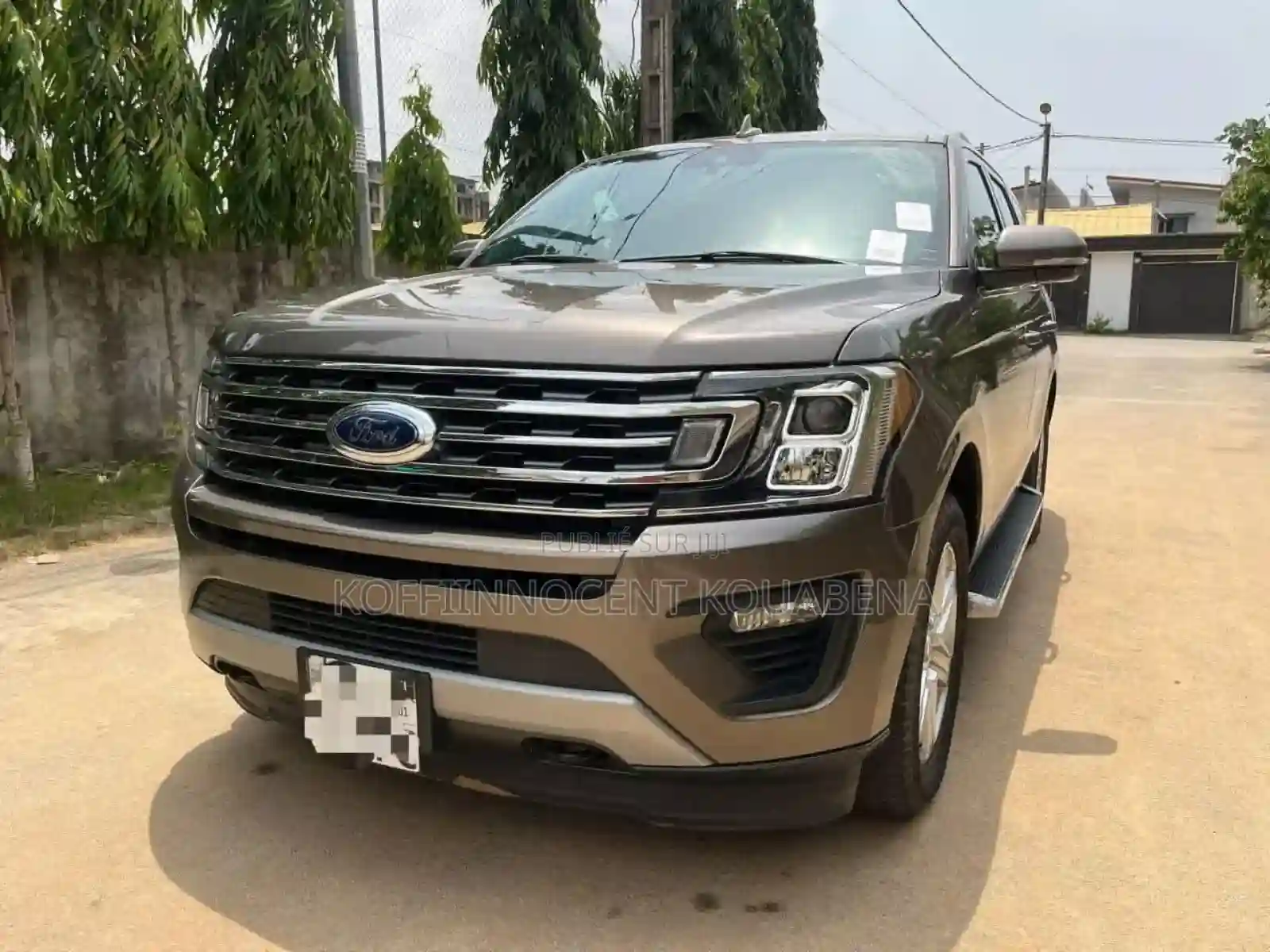 Ford Expedition XLT 4x4 2019 Beige - Vue 2