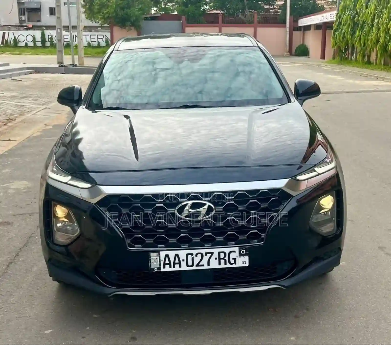 Hyundai Santa Fe SEL 2021 Black - Vue 3