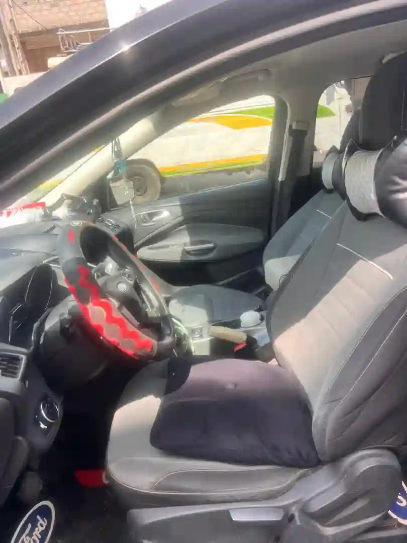 FORD ESCAPE EN VENTE  - Vue 1