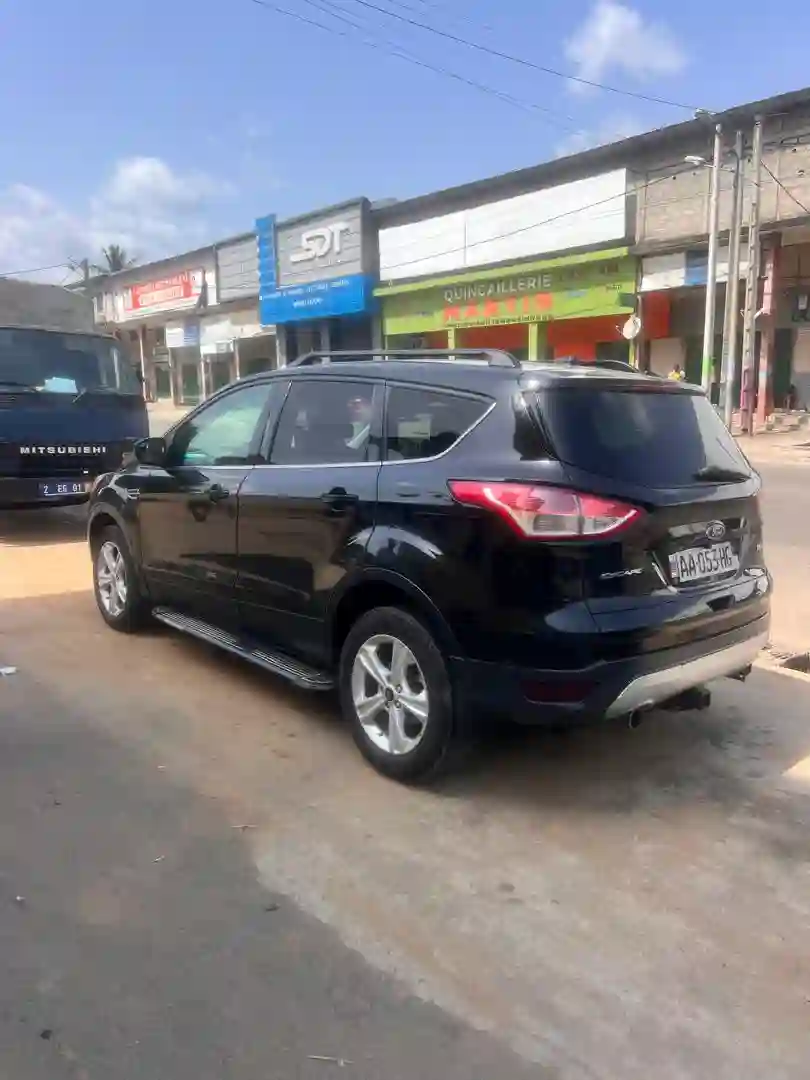 FORD ESCAPE EN VENTE  - Vue 2