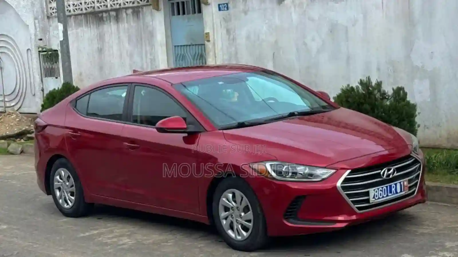 Hyundai Elantra 2018 Rouge - Vue 1
