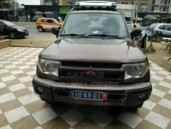 Mitsubishi Spacestar 2007 Marron