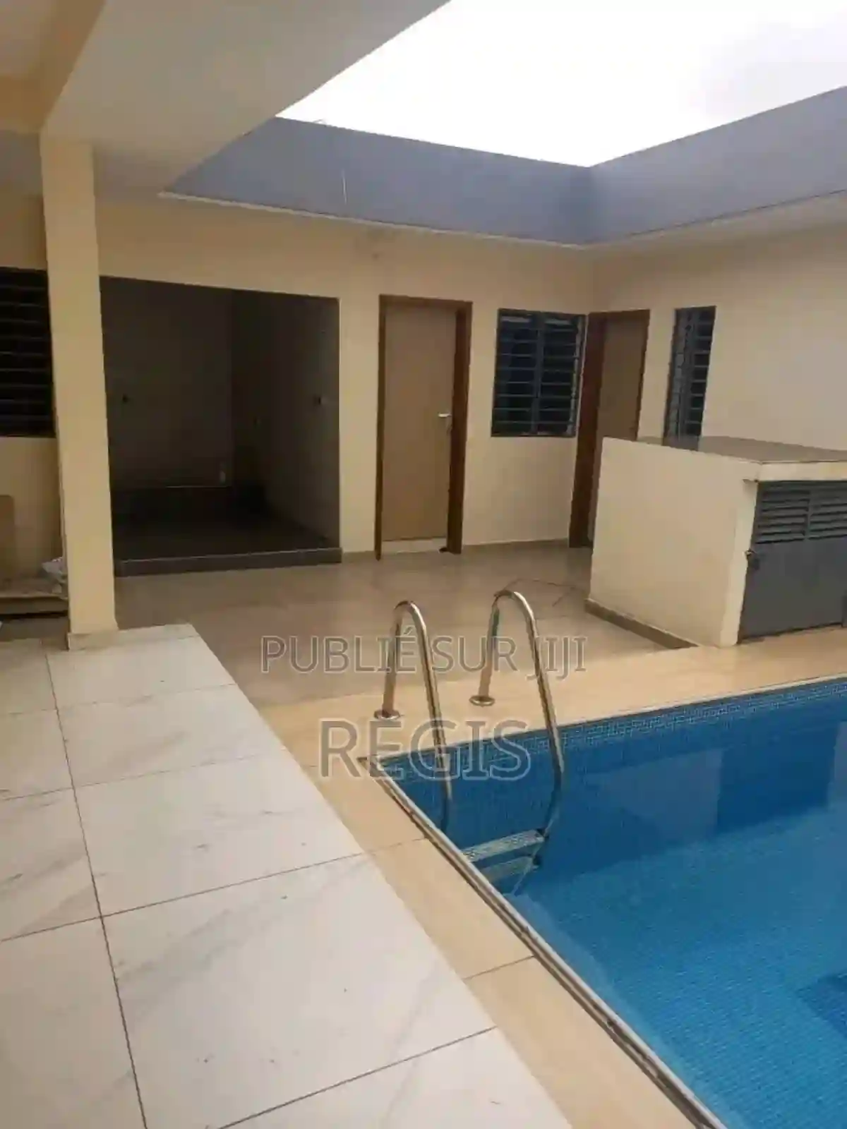 2chbre Villa Dans Villa Cocody à Louer - Vue 10