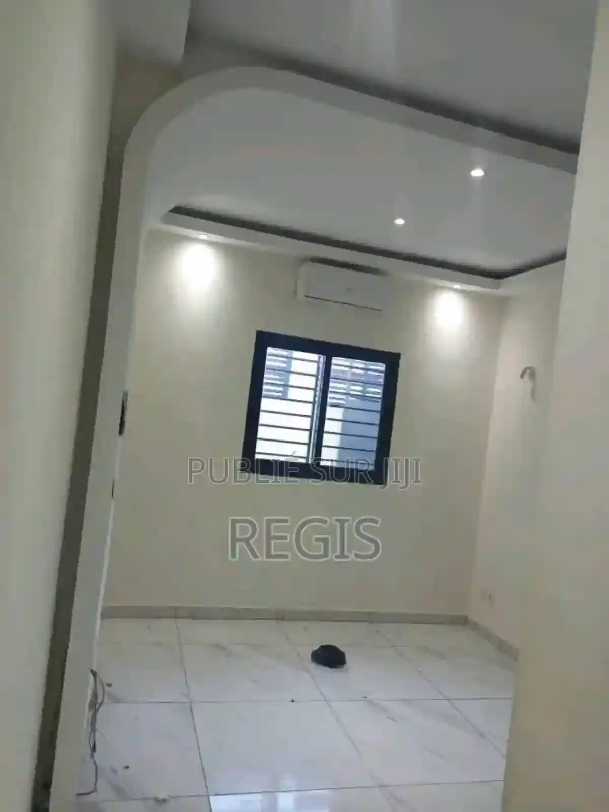 2chbre Villa Dans Villa Cocody à Louer - Vue 5