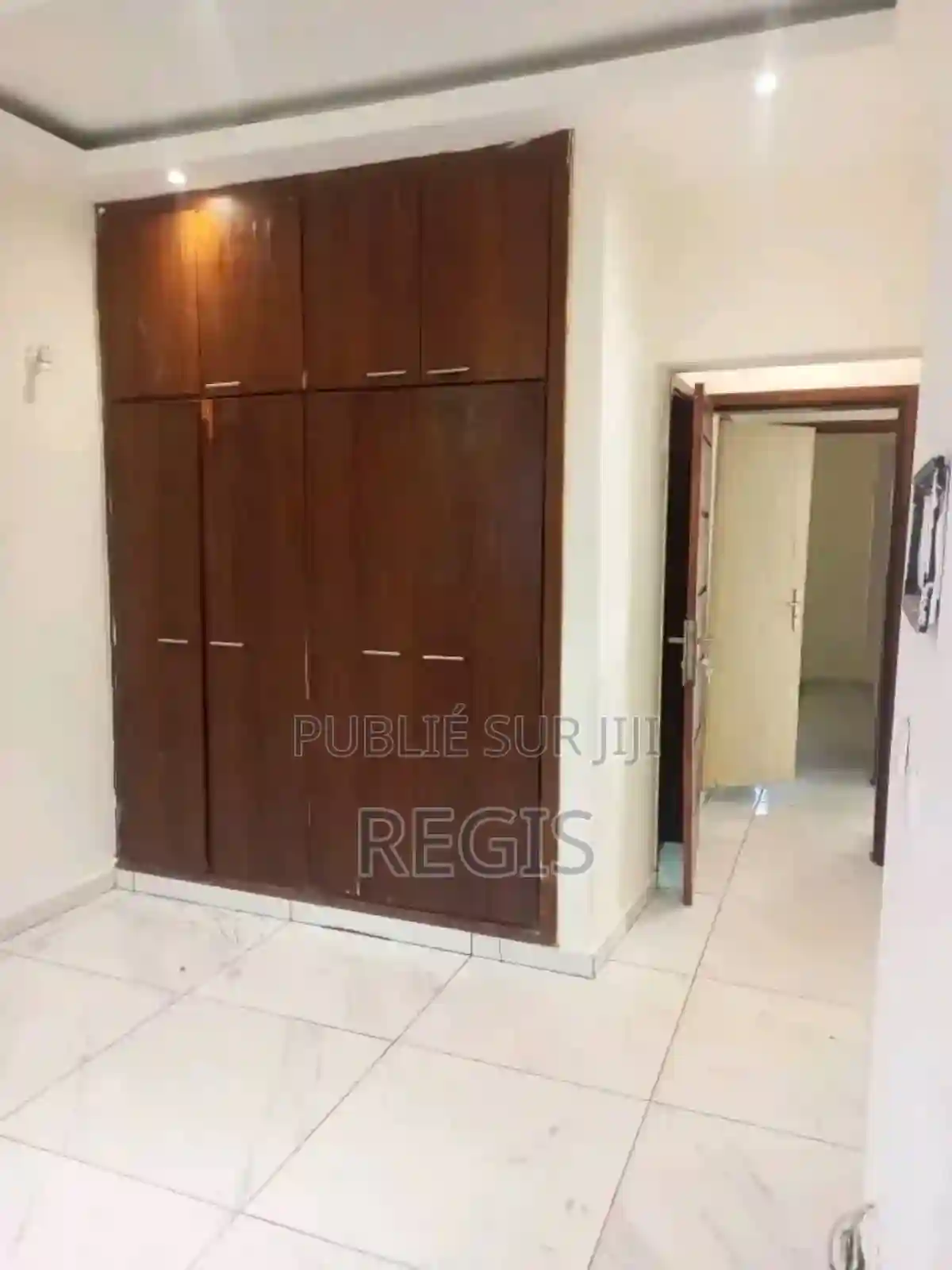 2chbre Villa Dans Villa Cocody à Louer - Vue 8