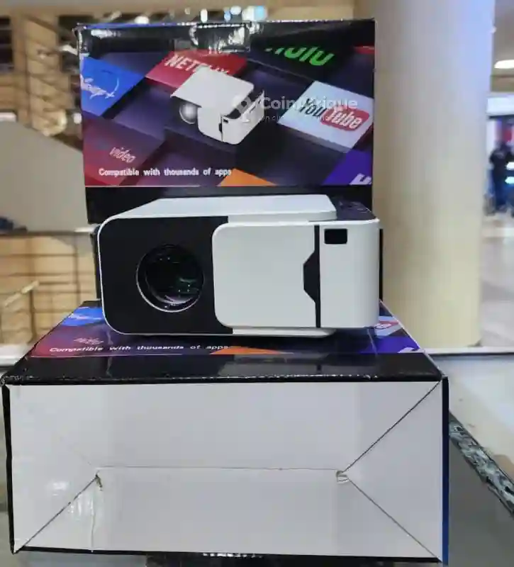 Projecteur Android Ultra 4K - Vue 2