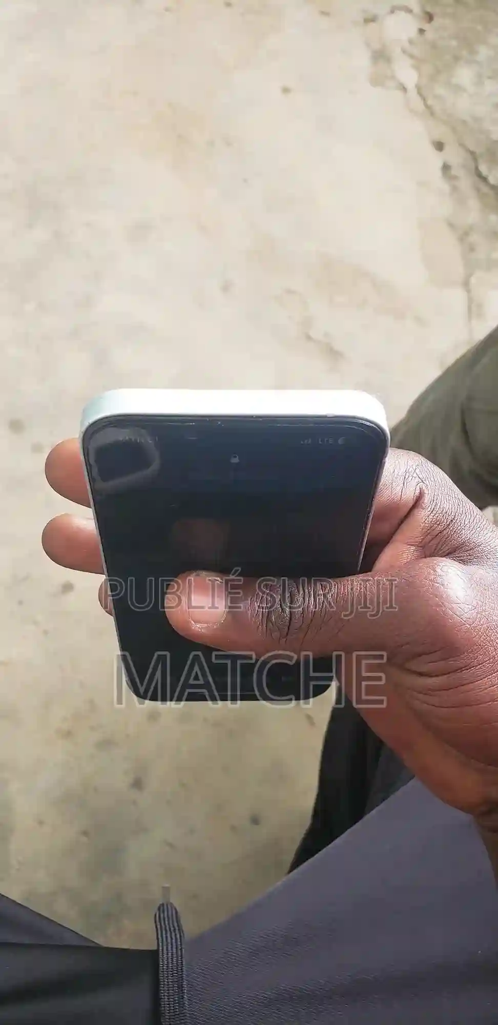 Apple Iphone 14 128 GB Blanc - Vue 4