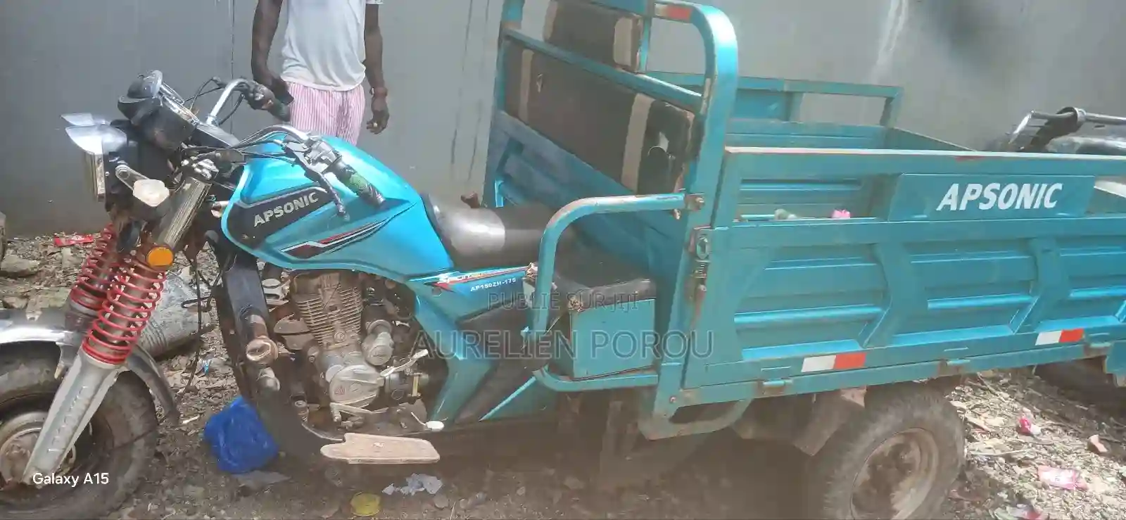 KTM 2025 Blue - Vue 1