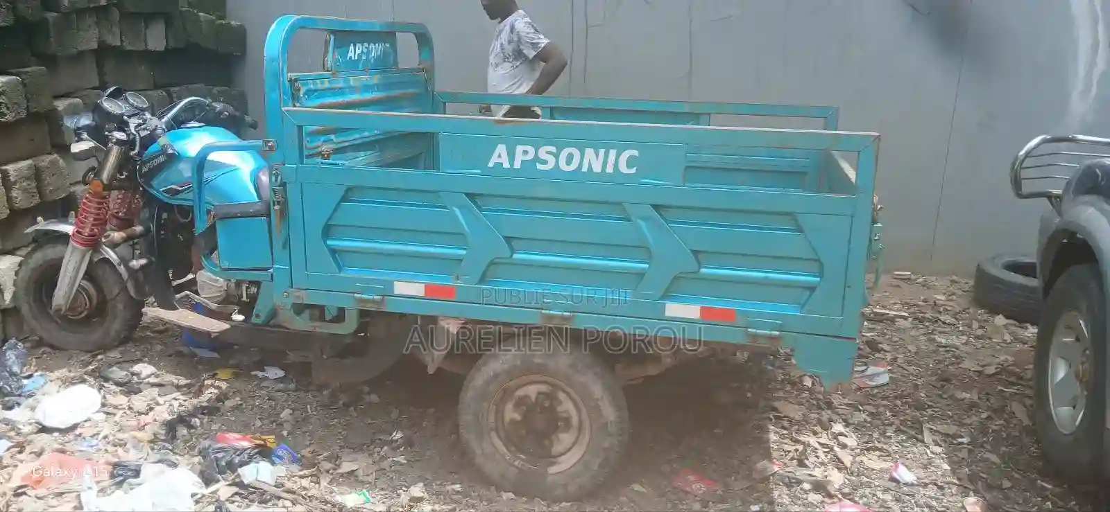 KTM 2025 Blue - Vue 4