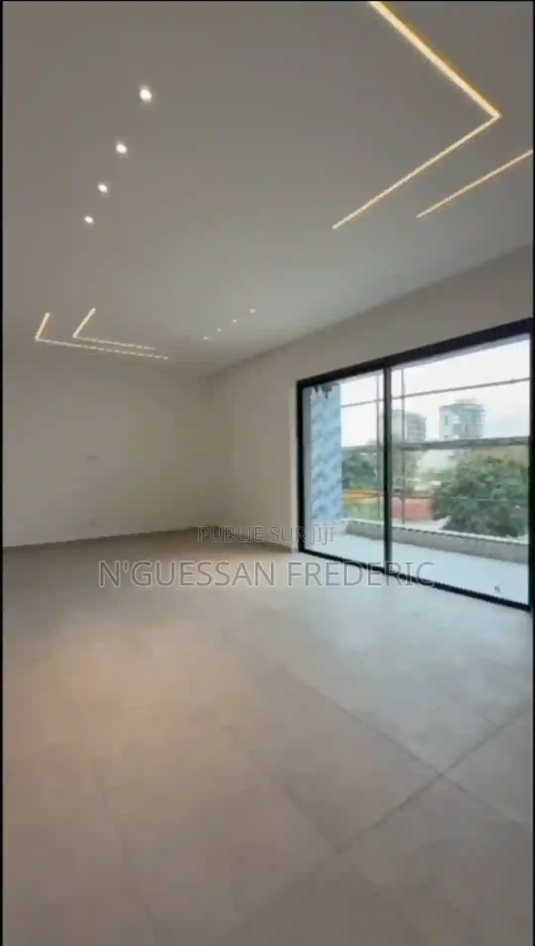 3chbre Appartement Dans Marcory à Louer - Vue 3