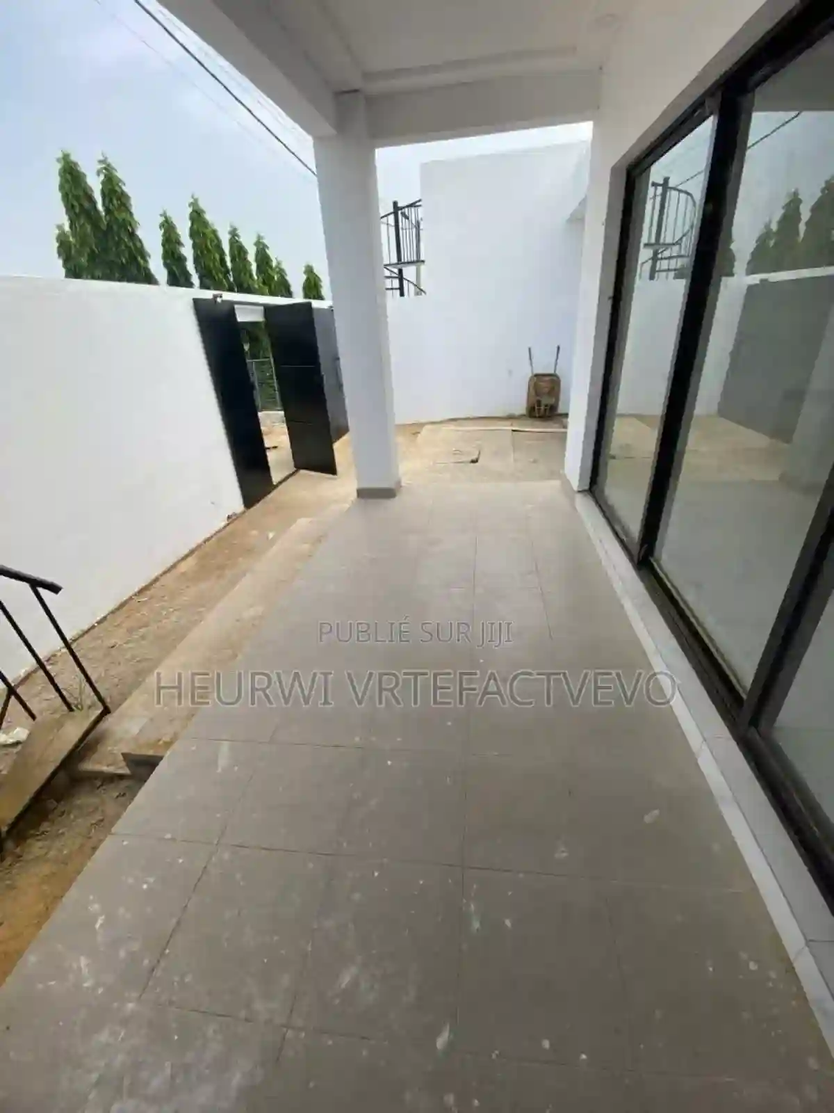4chbre Duplex Dans Yozalem Cocody à Vendre - Vue 2