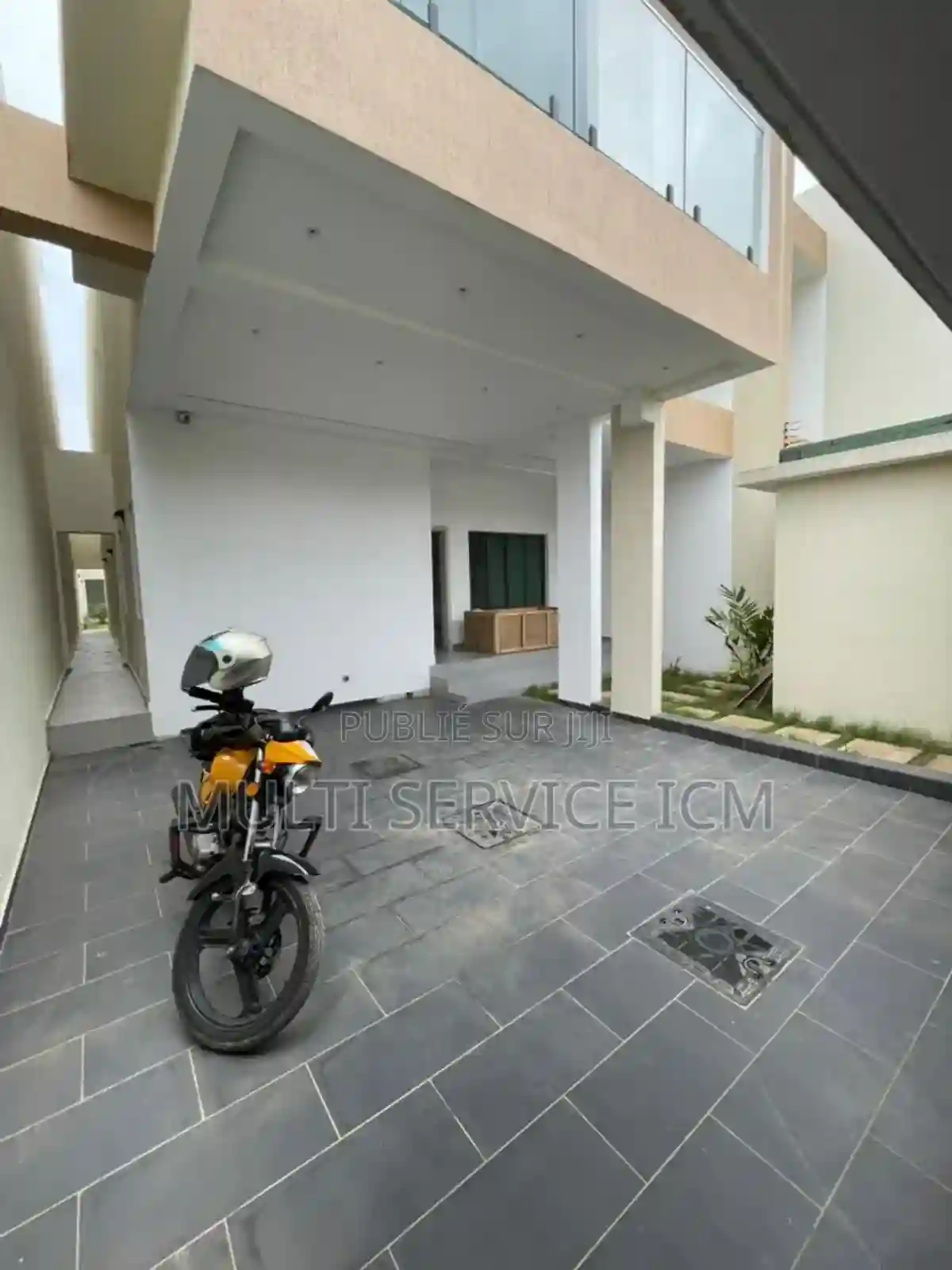 6chbre Duplex Dans Ismaël Coulibaly Cocody à Vendre - Vue 3