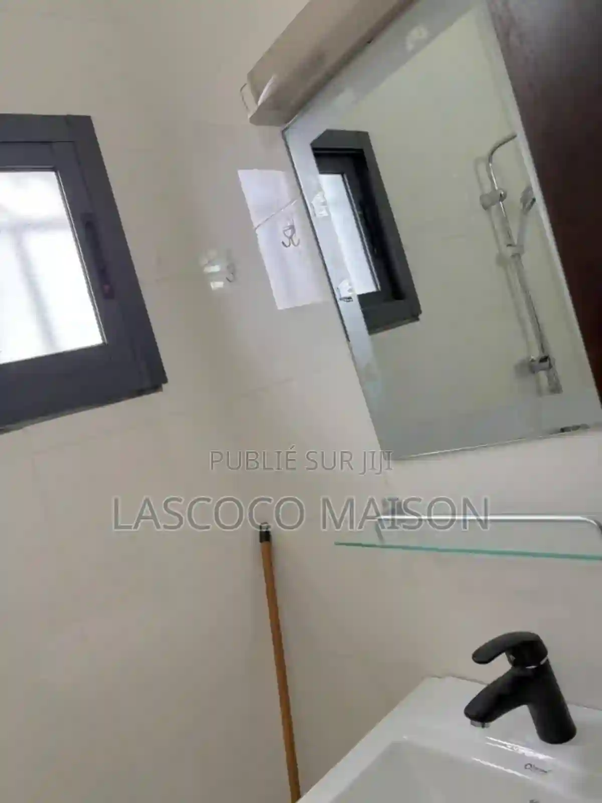 Location Journalier Angré Cité Programme 6 - Vue 9