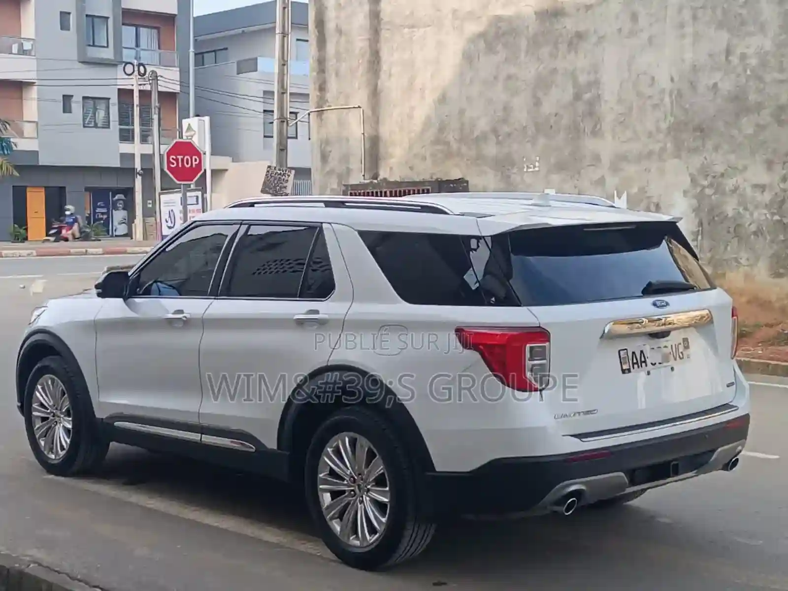 Ford Explorer 2021 Blanc - Vue 3
