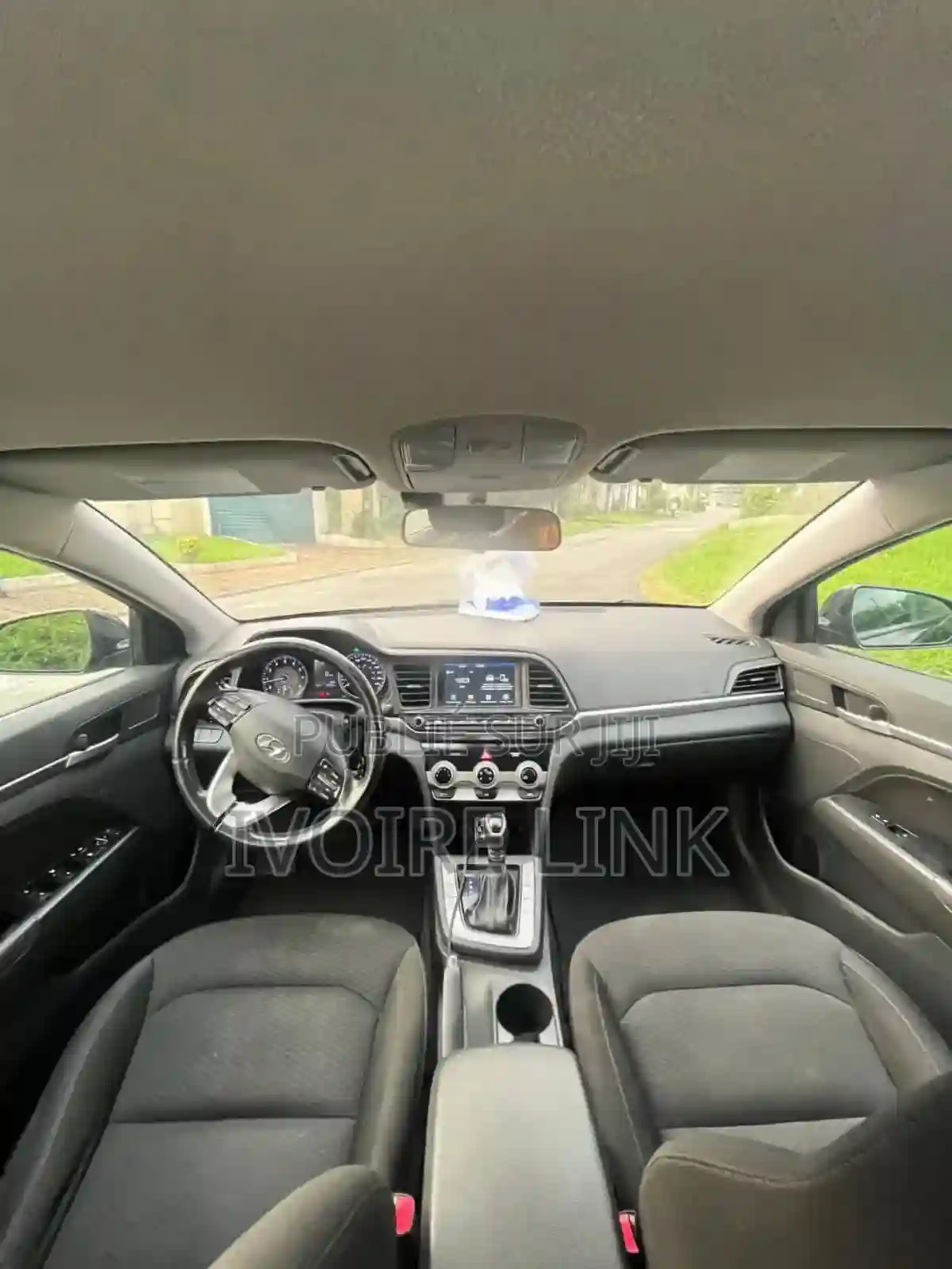 Hyundai Elantra 2021 Black - Vue 7