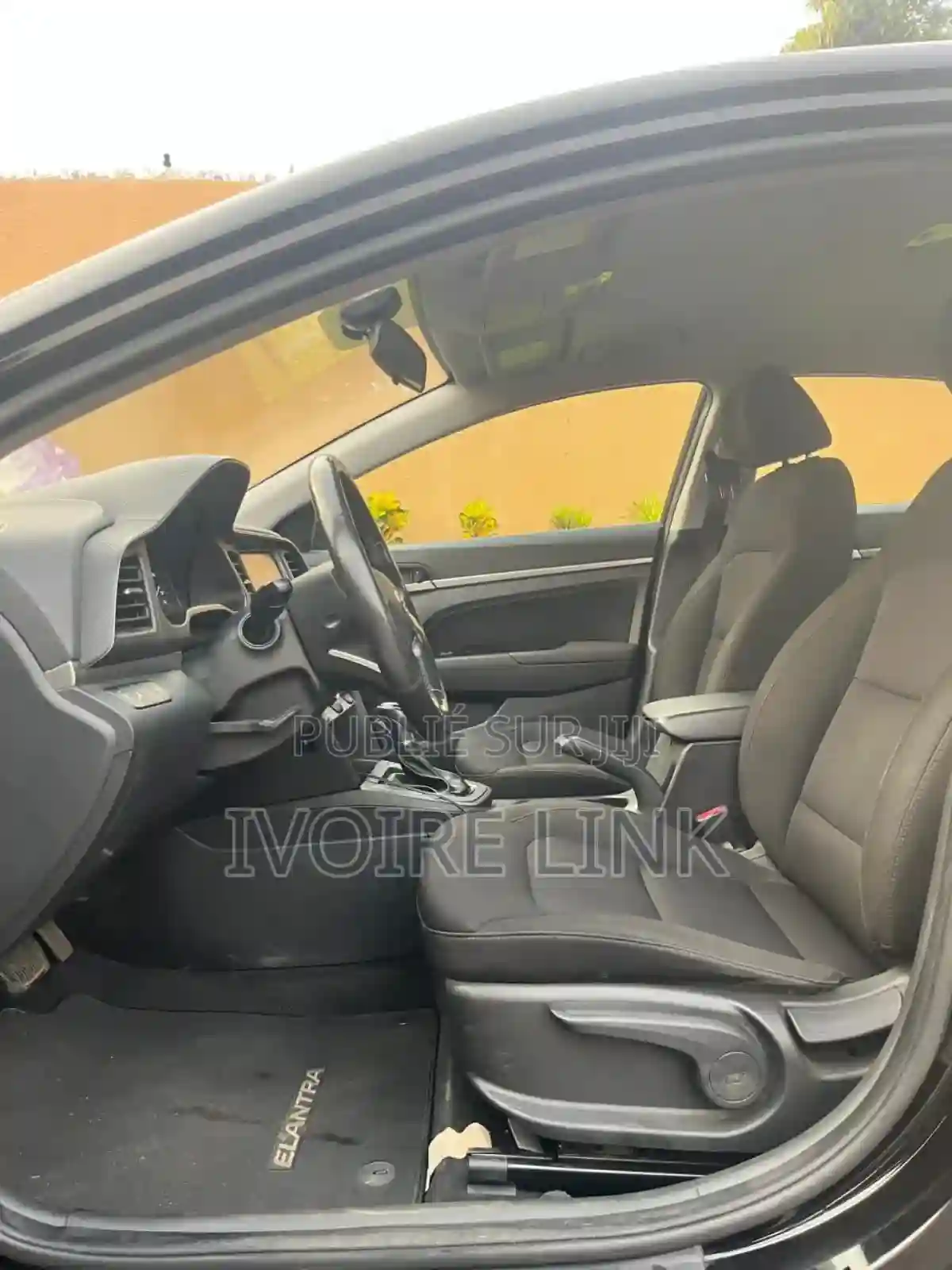 Hyundai Elantra 2021 Black - Vue 9