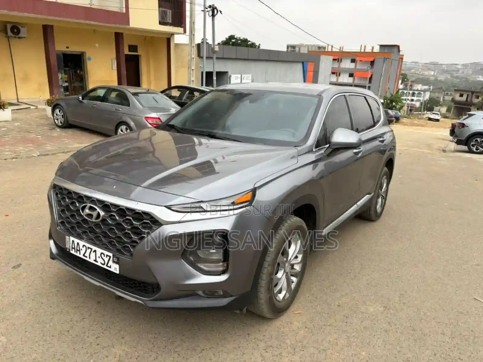 Hyundai Santa Fe 2020 Gris - Vue 2