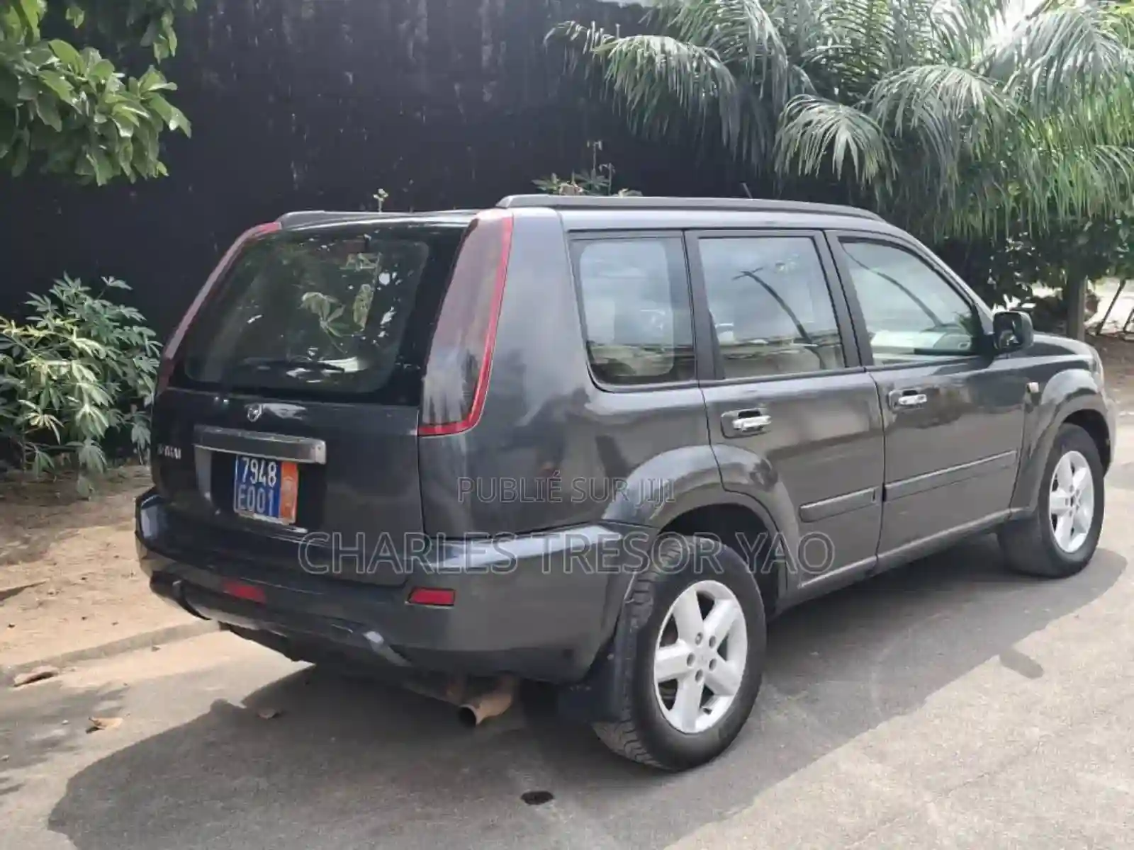 Nissan X-trail 2007 Gris - Vue 3