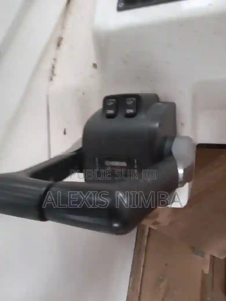 Bateau Avec Cabine 2x 250chv Yamaha À Rénover - Vue 10