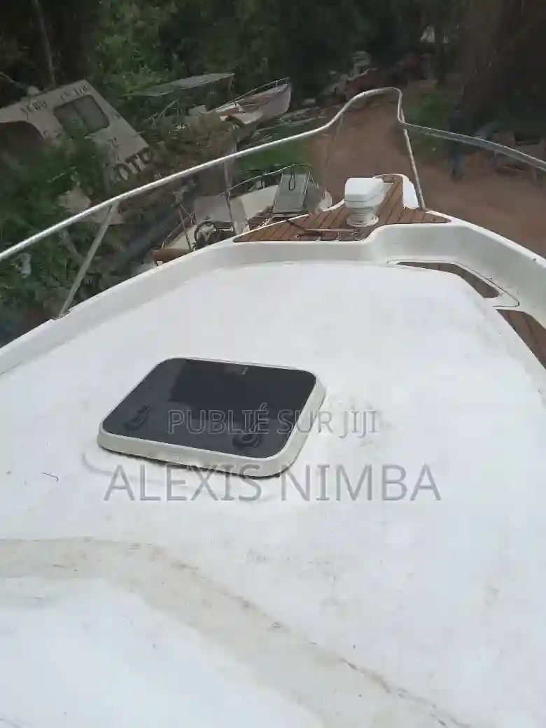 Bateau Avec Cabine 2x 250chv Yamaha À Rénover - Vue 13