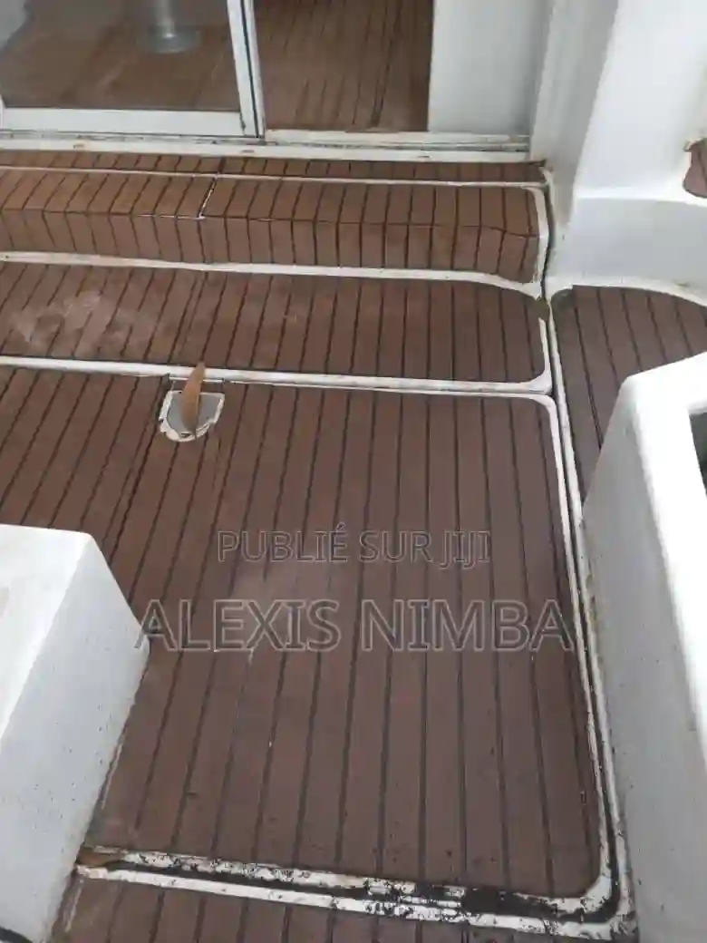 Bateau Avec Cabine 2x 250chv Yamaha À Rénover - Vue 5