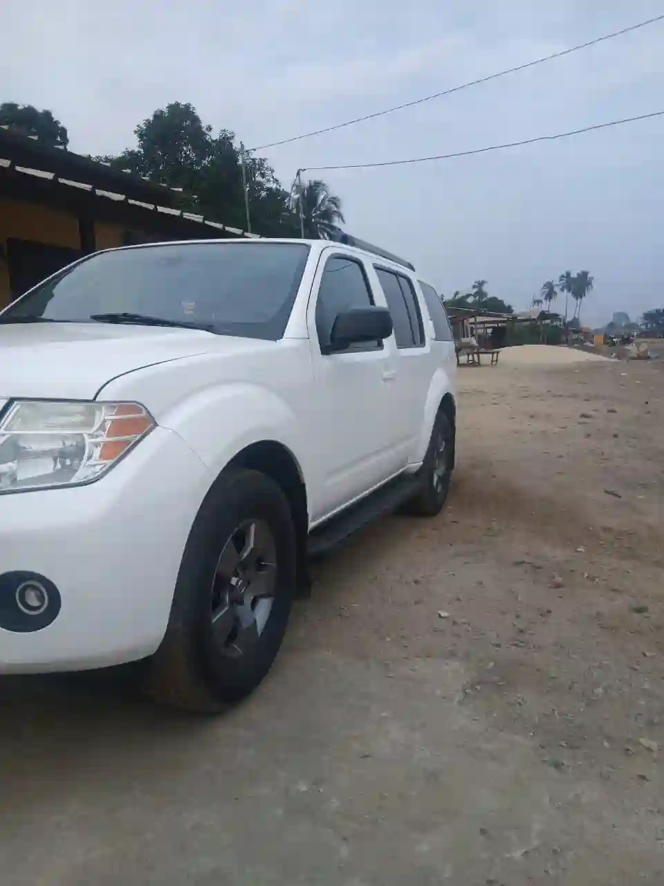 Nissan parthfinder  - Vue 4