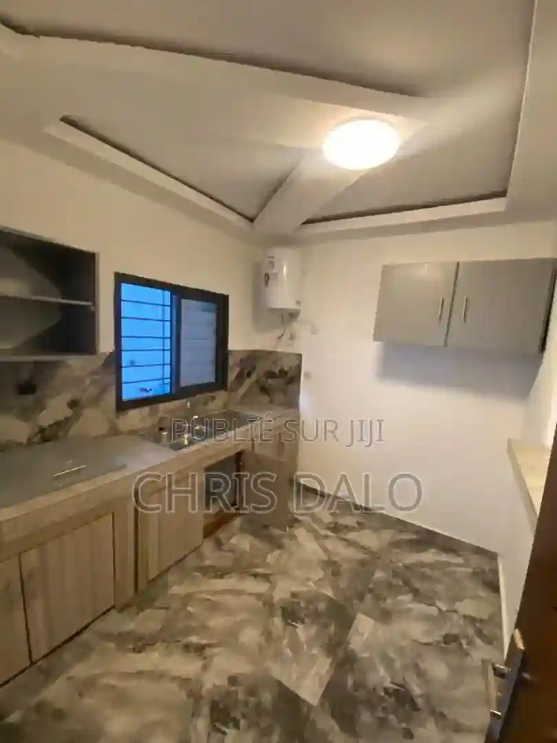 2chbre Appartement Dans Dalo Davy Cocody à Louer - Vue 3