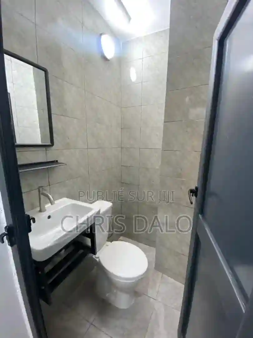 2chbre Appartement Dans Dalo Davy Cocody à Louer - Vue 4