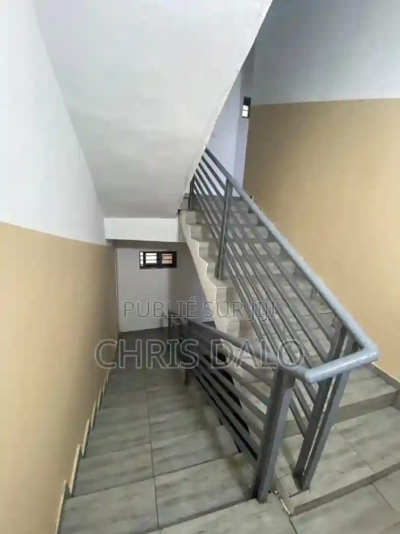 2chbre Appartement Dans Dalo Davy Cocody à Louer - Vue 8