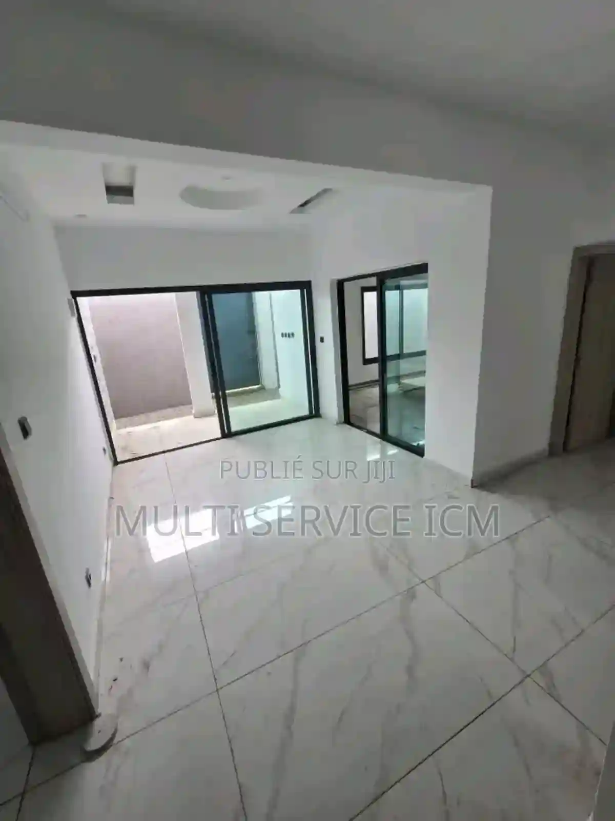 6chbre Duplex Dans Ismaël Coulibaly Bingerville à Vendre - Vue 9