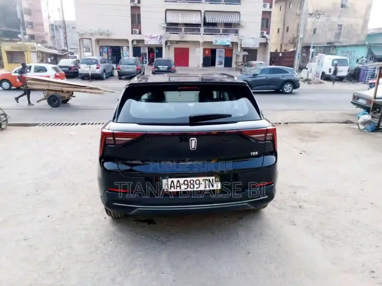 Bestune Pony 27hp FWD 2023 Noir Mat - Vue 4