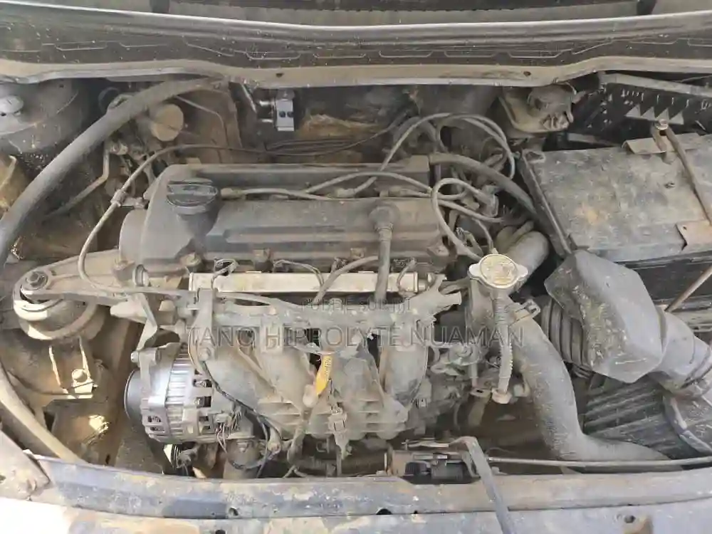 Hyundai i20 2011 Blanc - Vue 1