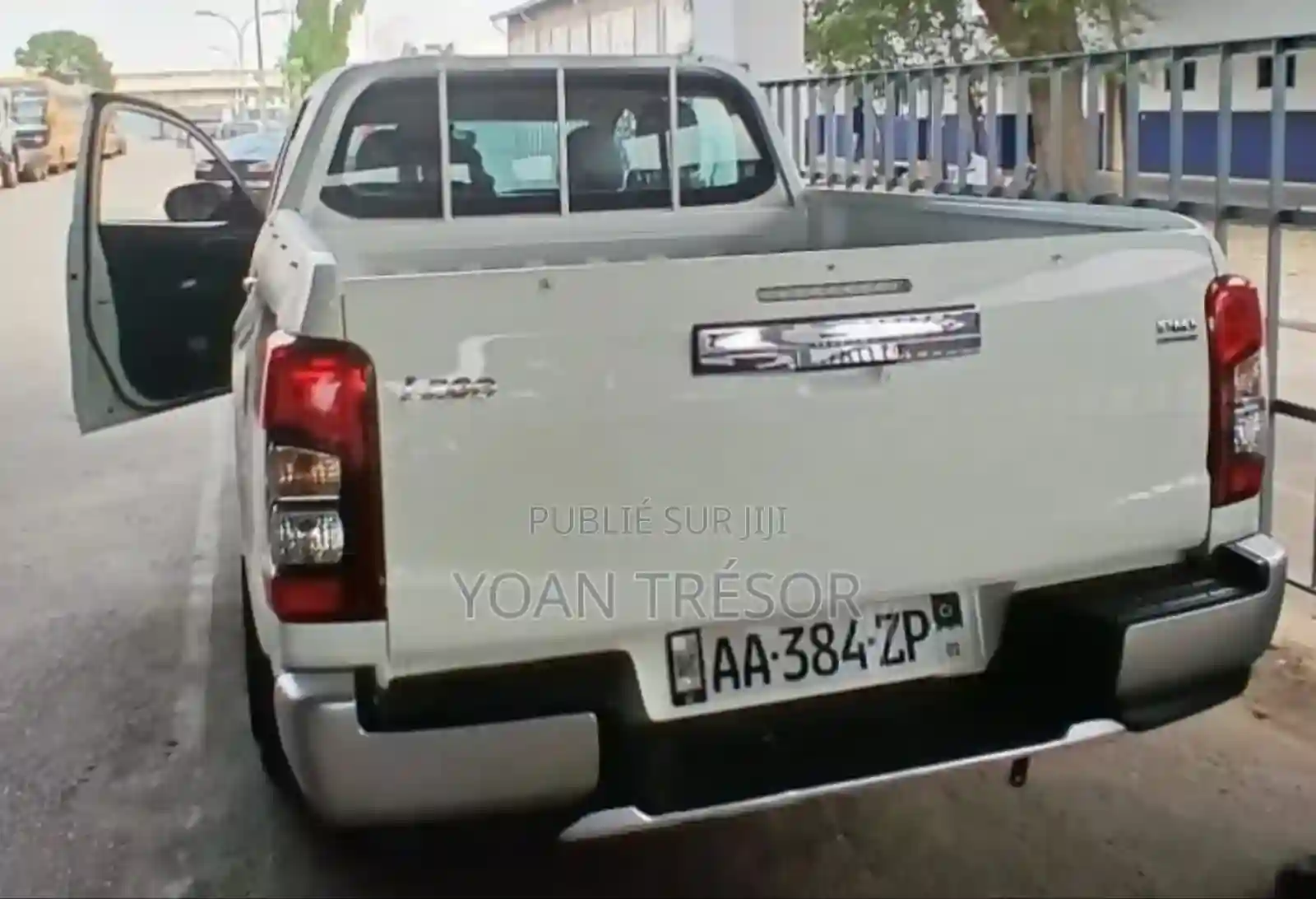 Mitsubishi L200 2023 Blanc - Vue 2