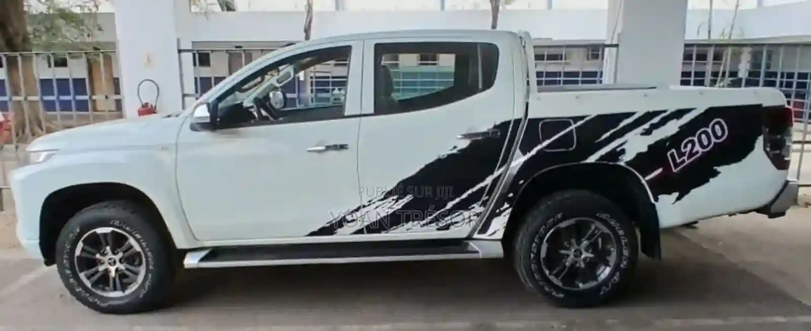 Mitsubishi L200 2023 Blanc - Vue 7