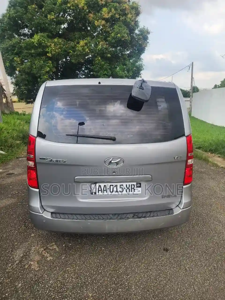 Hyundai Starex 2018 Gris - Vue 1