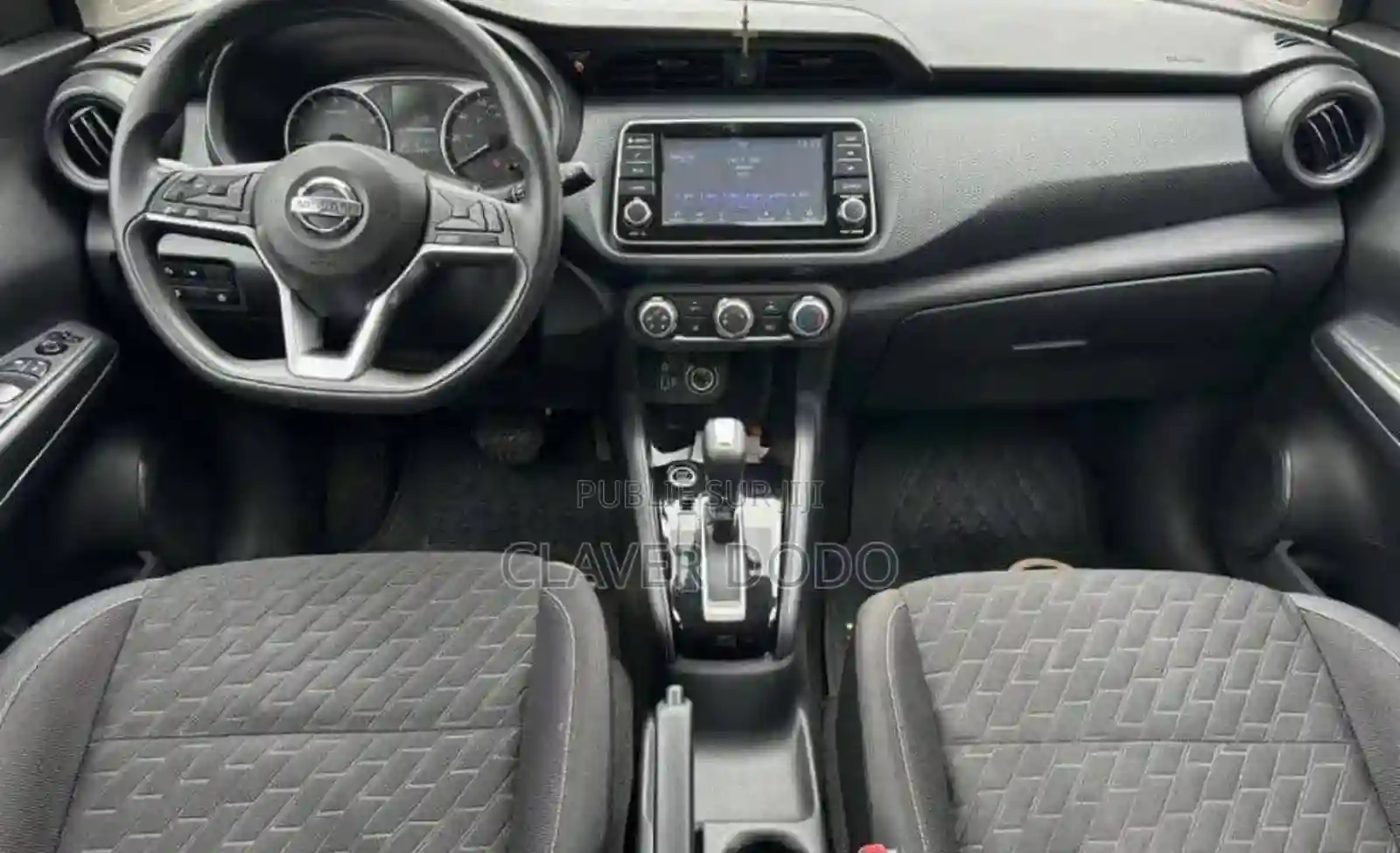 Nissan Kicks 2021 Blanc - Vue 2