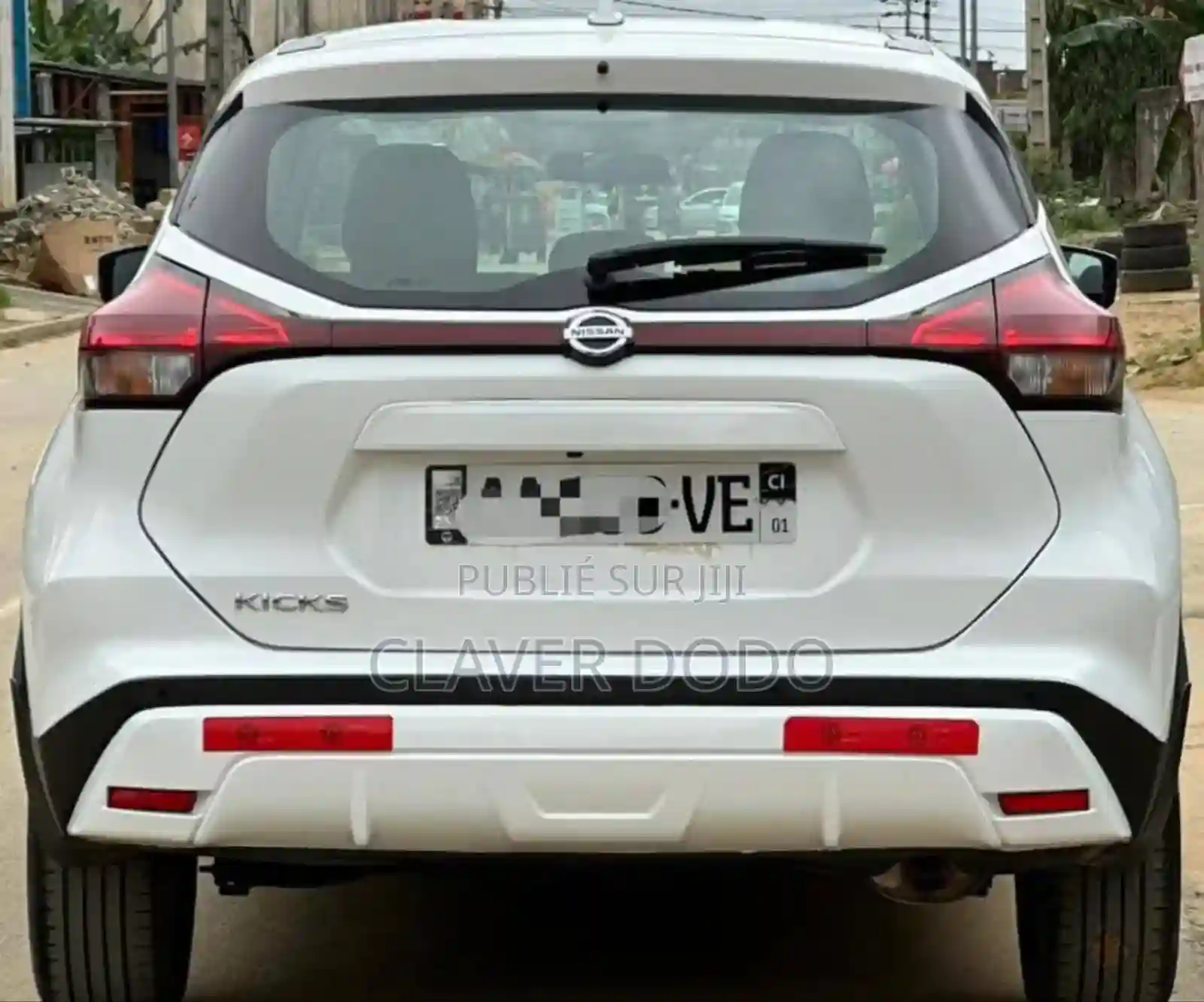 Nissan Kicks 2021 Blanc - Vue 3