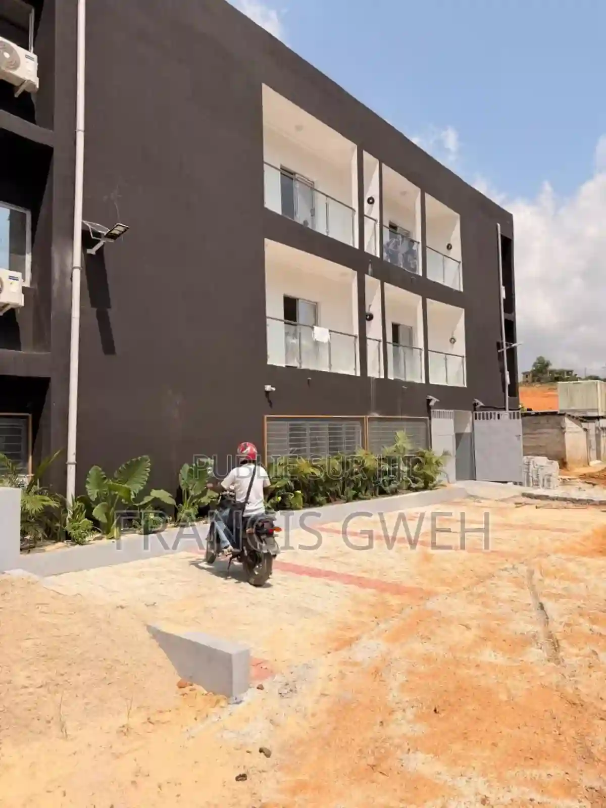 2chbre Appartement Dans Francis Gweh Cocody à Louer - Vue 1