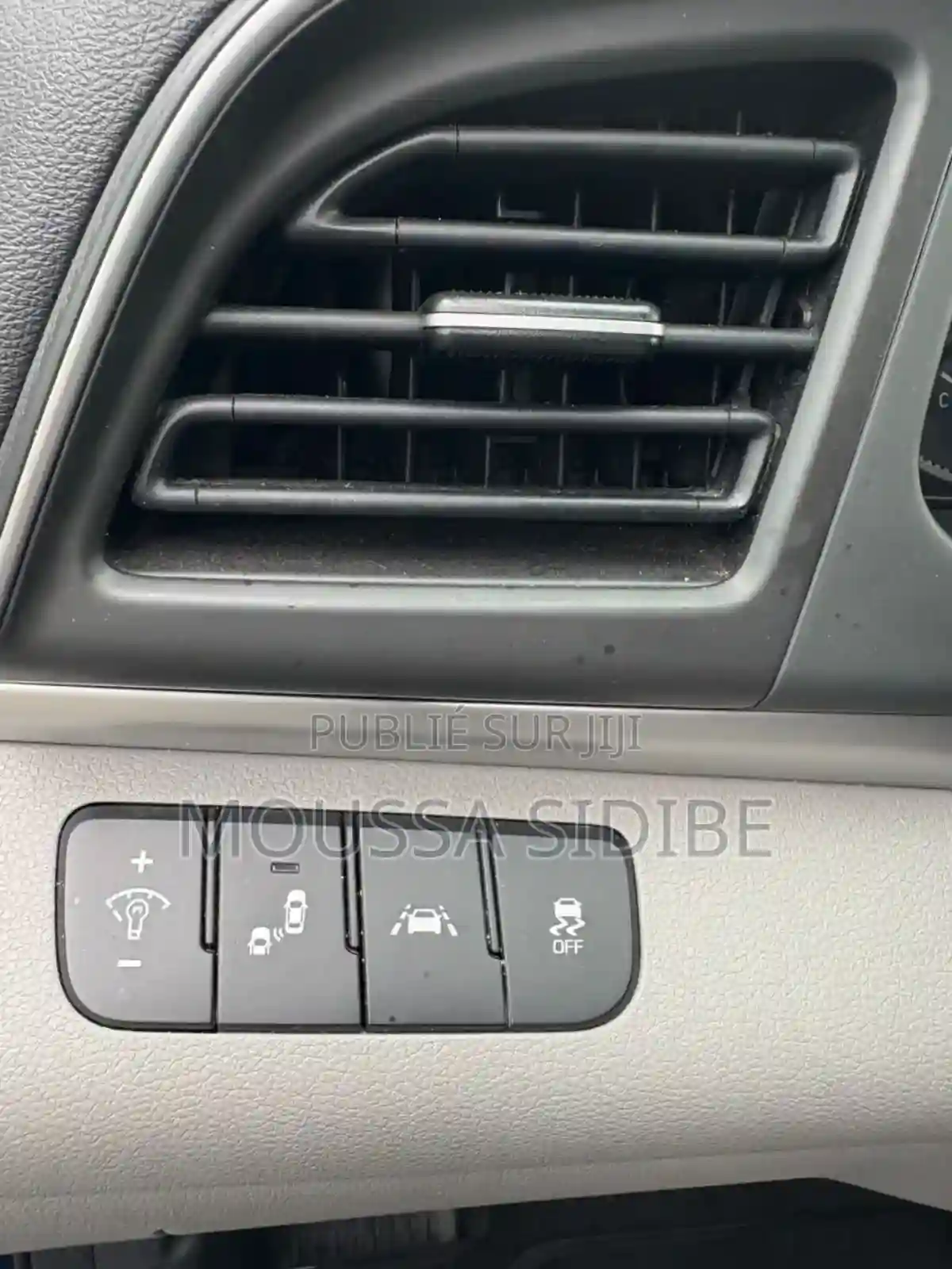 Hyundai Elantra 2020 Bleu - Vue 1