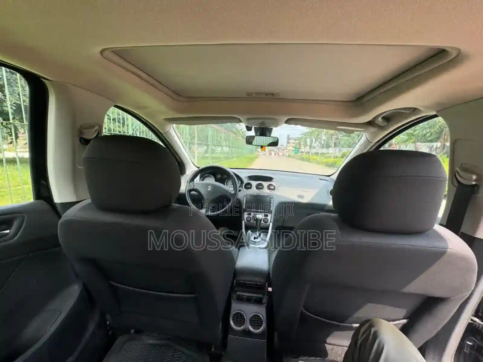 Peugeot 408 2021 Noir - Vue 2