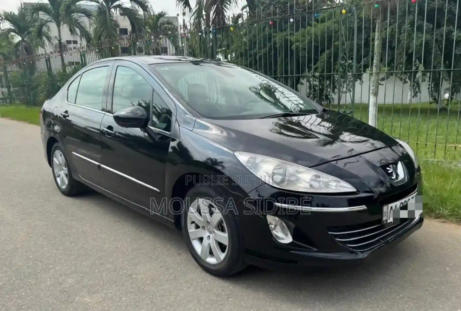 Peugeot 408 2021 Noir - Vue 5