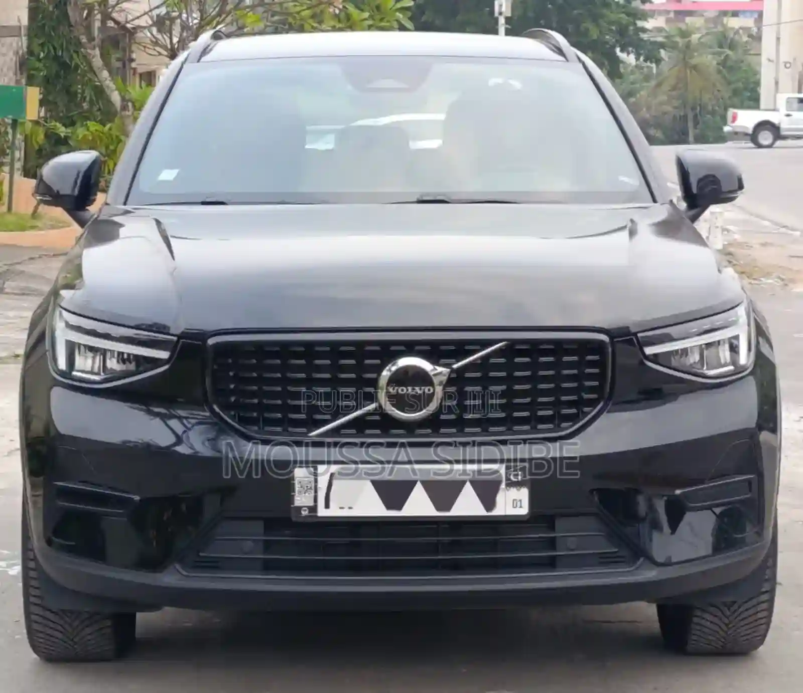 Volvo Xc40 2024 Noir - Vue 2