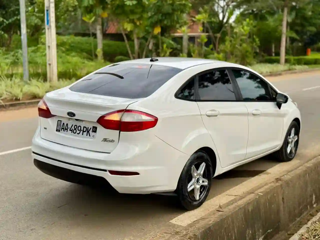 FORD FIESTA EN VENTE  - Vue 2