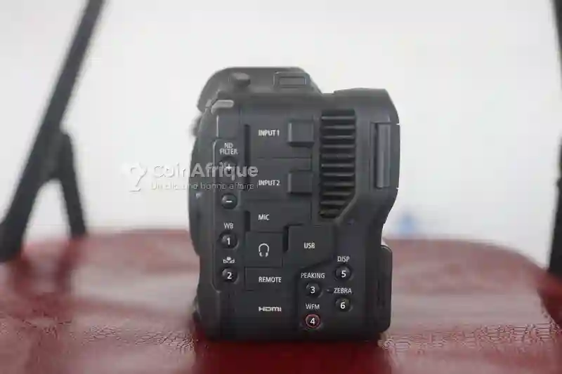 Canon Cinema eos c70 - Vue 2