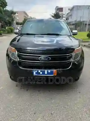 Ford Explorer 2015 Black - Vue 2