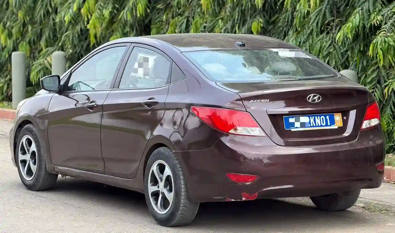 HYUNDAI ACCENT EN VENTE  - Vue 4