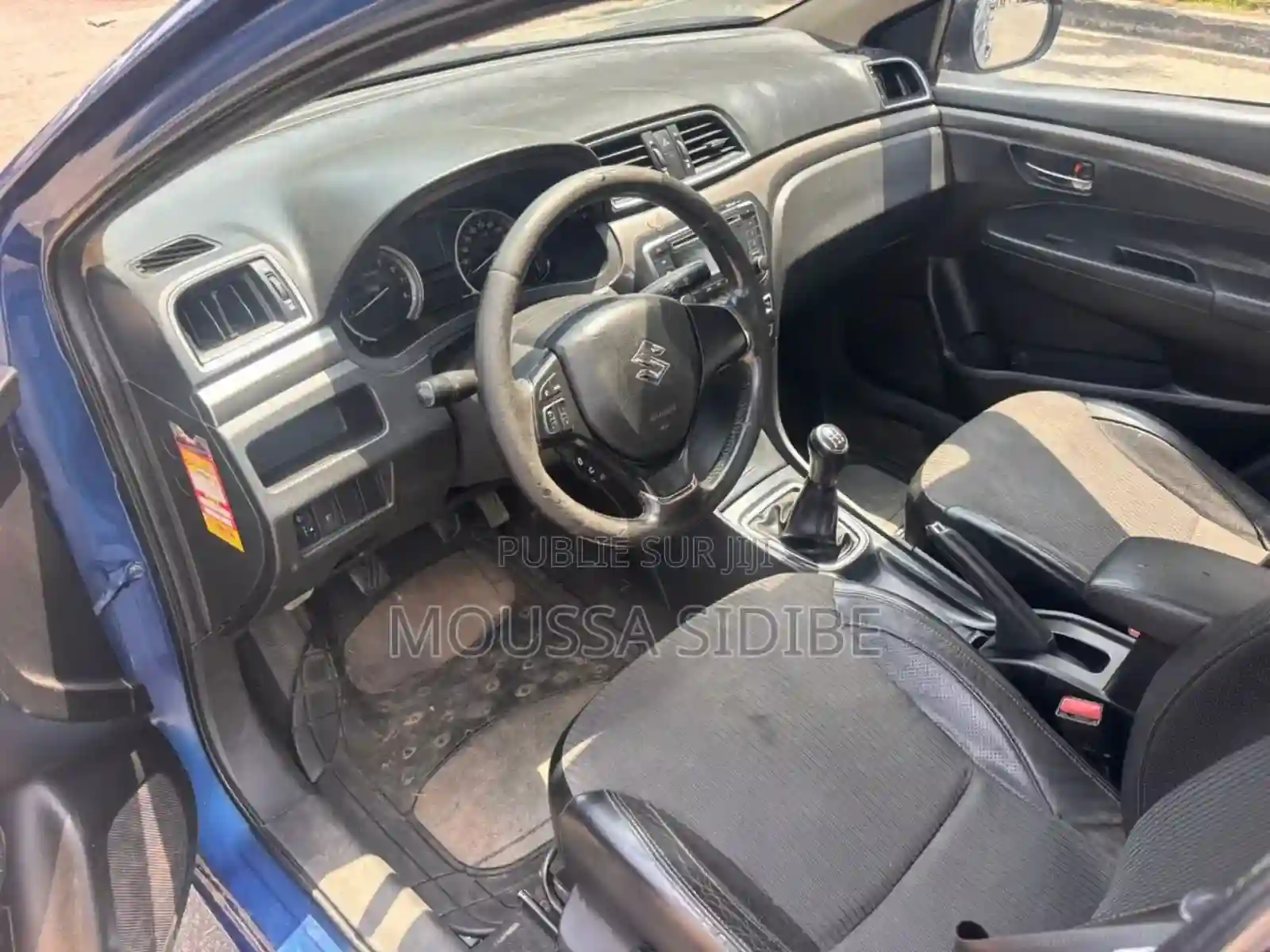 Suzuki Ciaz 2017 Bleu - Vue 2