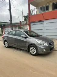 Hyundai Accent SE Sedan 2016 Gris