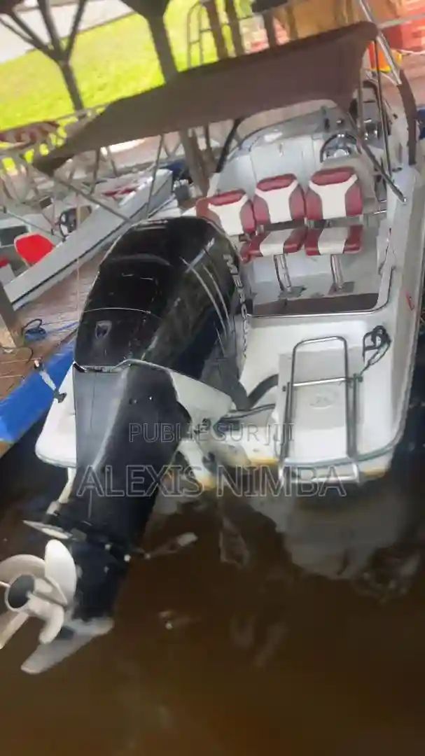 En Vente Bateau Jeanneau Cap Camarat 75 Br 200cv Mercury Abidjan - Vue 2