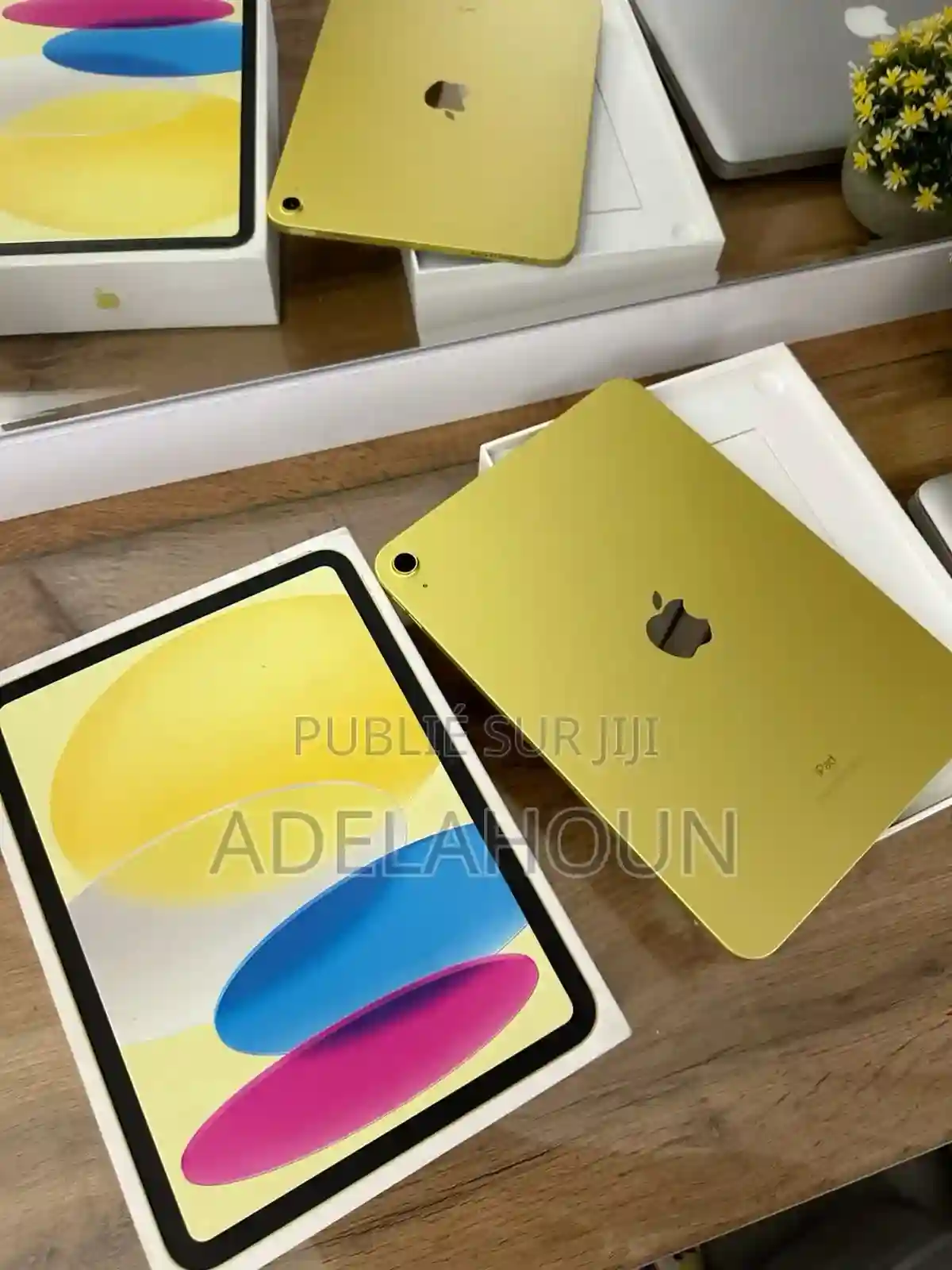 Neuf Apple Ipad Pro 129 (2022) 32 GB Jaune - Vue 3